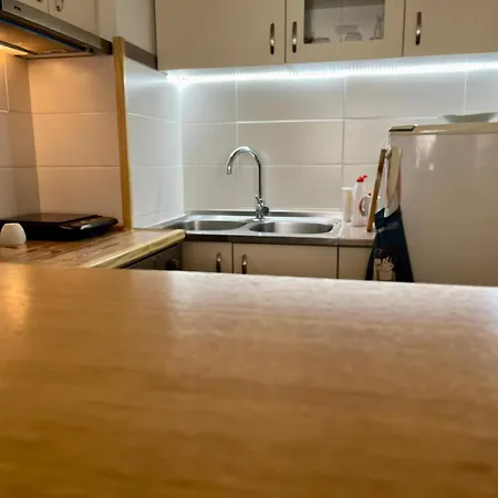 Cosy Retreat 135 アパート ベオグラード